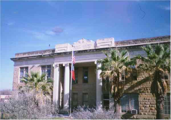 dccourthouse.jpg (21674 bytes)